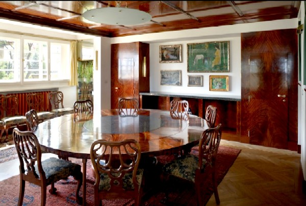 Villa Müller Dining Room